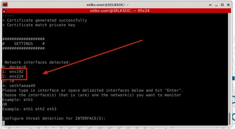 Terminal de SELKS solicitando elegir la interfaz de red para monitorizar tráfico