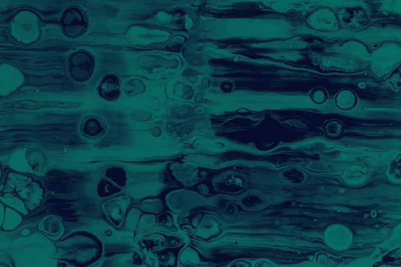 Textura abstracta de pintura verde azulado oscuro con vetas onduladas