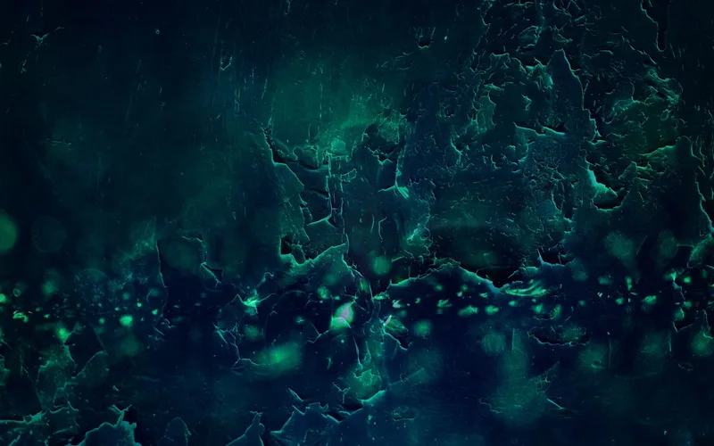 Textura oscura y agrietada en tonos verde azulado con destellos de luz