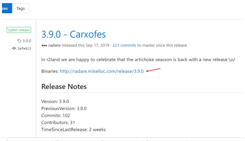Página de la versión 3.9.0 de radare2 en GitHub con flecha señalando el enlace de binarios