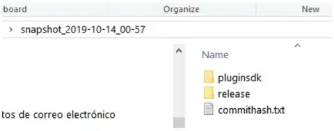 Carpeta extraída del snapshot de x64dbg con las subcarpetas pluginsdk y release