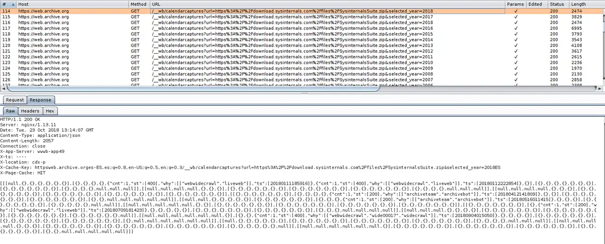 Herramienta de interceptación mostrando peticiones a la API calendarcaptures de Wayback Machine